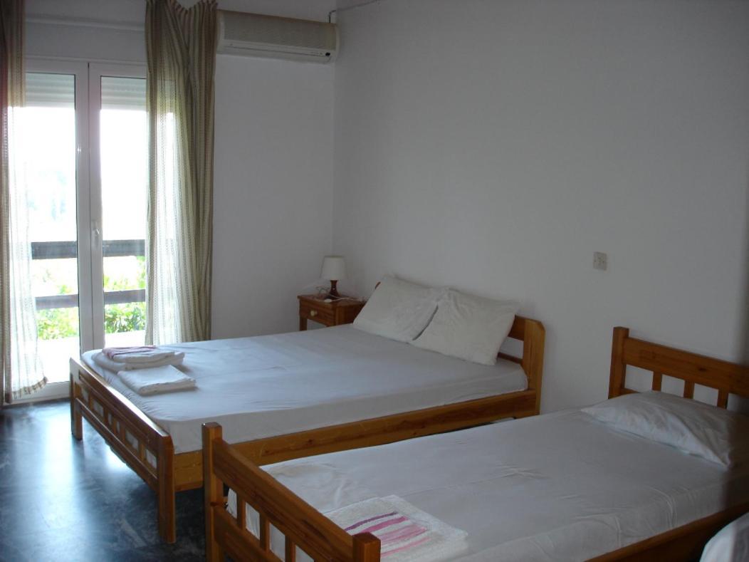 Ilias Appartements Tsaprounis Ellinika (Evia) Exterior foto