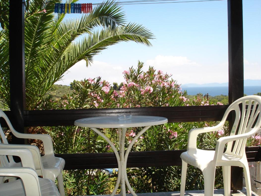 Ilias Appartements Tsaprounis Ellinika (Evia) Exterior foto