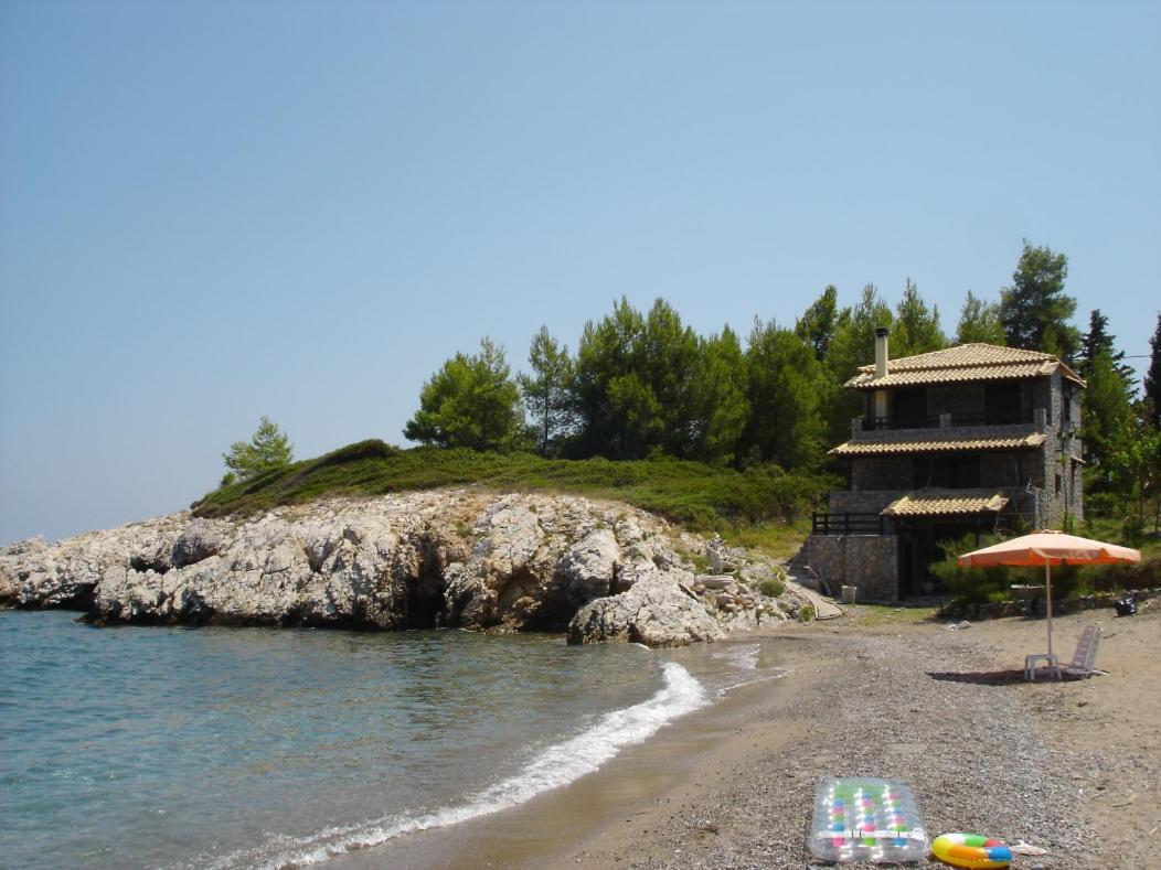 Ilias Appartements Tsaprounis Ellinika (Evia) Exterior foto